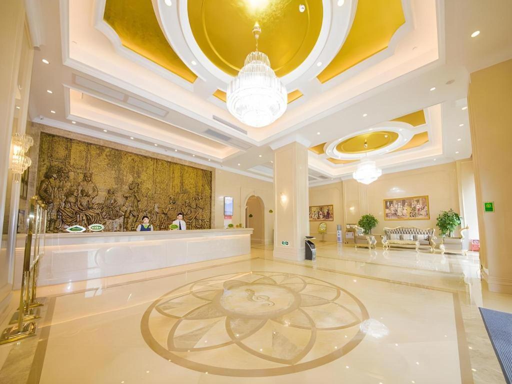 Vienna Classic Hotel Qingyuan Taihe Ancient Cave Scenic Area Екстер'єр фото