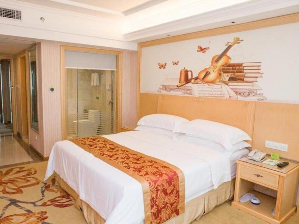 Vienna Classic Hotel Qingyuan Taihe Ancient Cave Scenic Area Екстер'єр фото