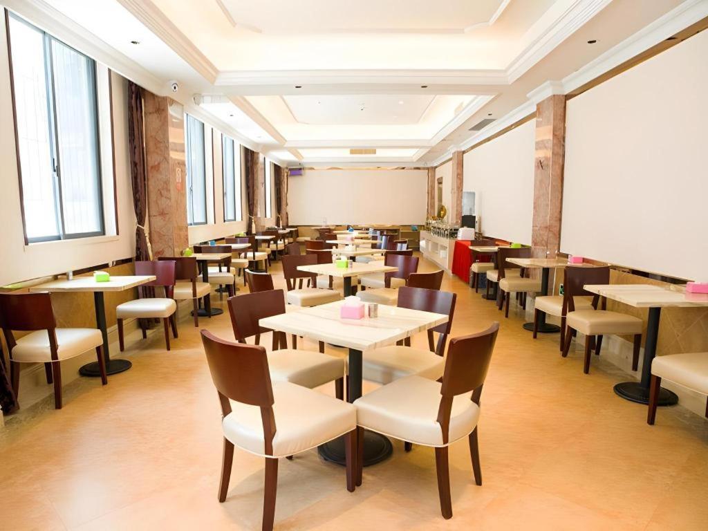 Vienna Classic Hotel Qingyuan Taihe Ancient Cave Scenic Area Екстер'єр фото