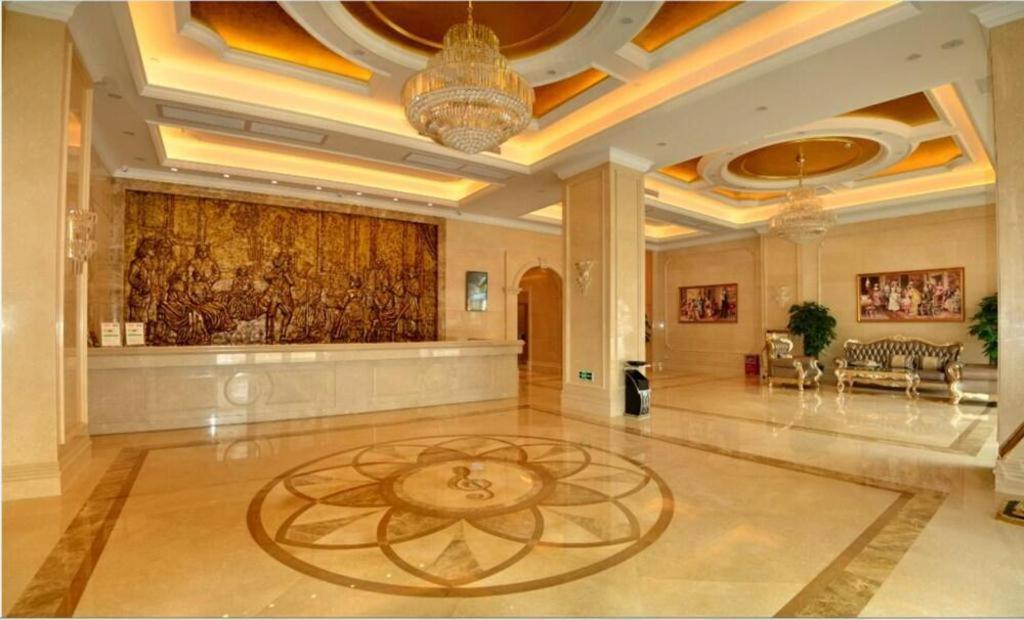 Vienna Classic Hotel Qingyuan Taihe Ancient Cave Scenic Area Екстер'єр фото